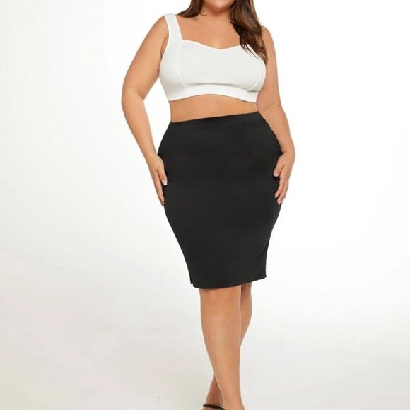 Iris Slit Back Bodycon Skirt​​​ - Picture 2 of 5